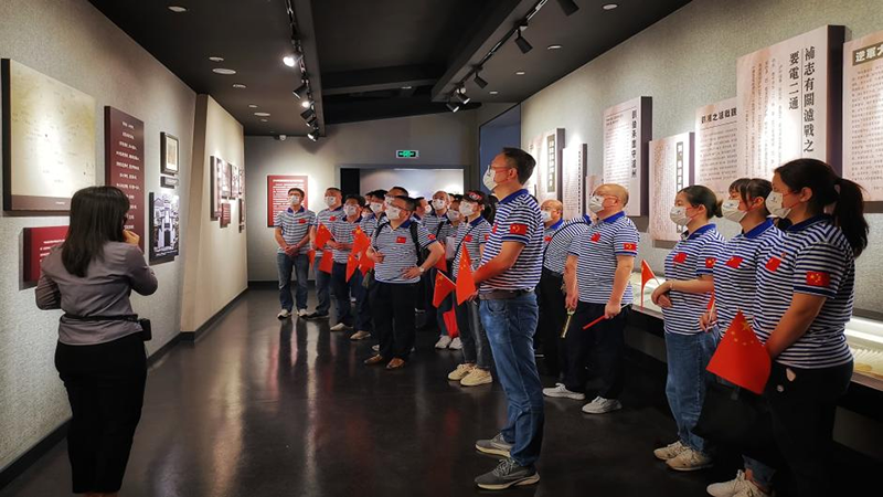 重溫崢嶸歲月，感悟紅色初心 ——瀘天化弘旭黨委開展“學(xué)黨史 感黨恩 跟黨走” 主題黨日活動(圖3)