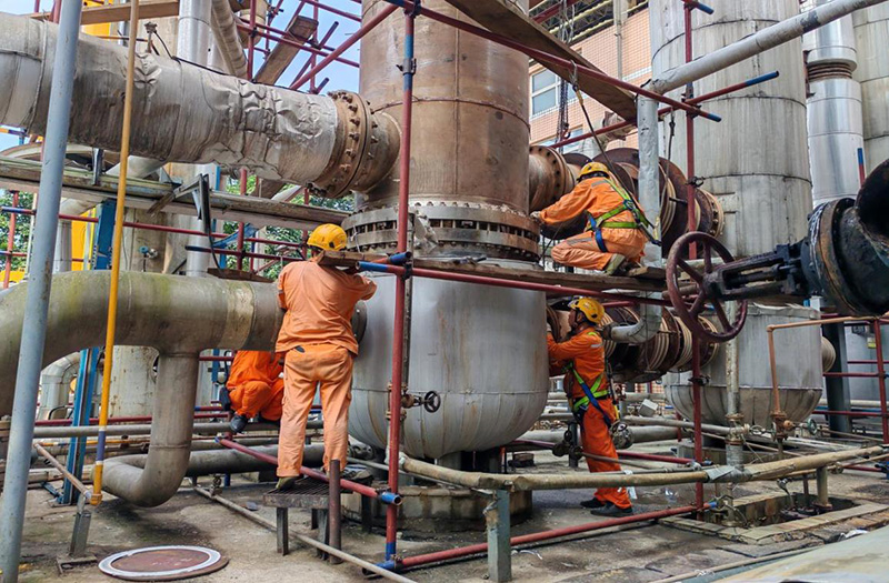 弘旭將士不畏難，上下一心戰(zhàn)“暑”關(guān)(圖2)