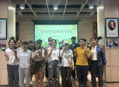 弘旭團(tuán)總支開展“艾香傳情，錘享安康”主題活動(dòng)